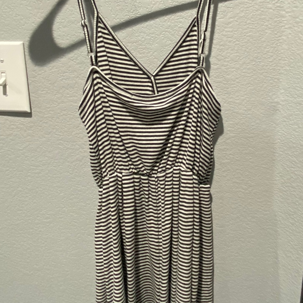 Striped Romper - Picture 5 of 6